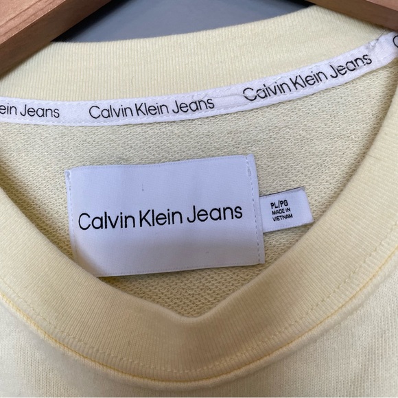 Calvin Klein Top - Picture 3 of 4